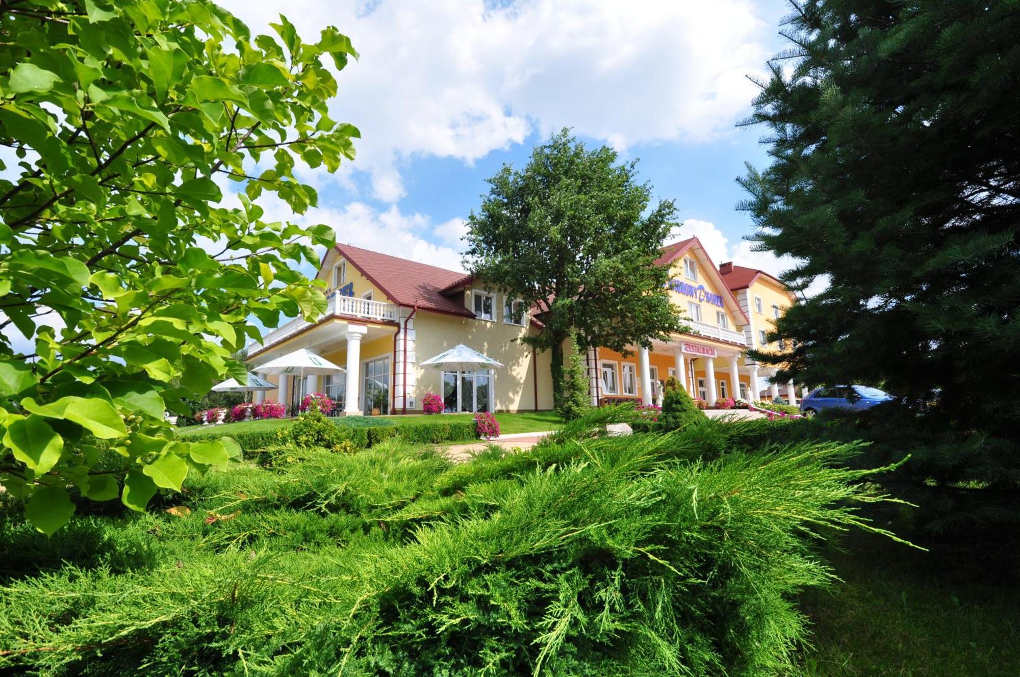 Hotel Chabrowy Dworek Teresin Kültér fotó